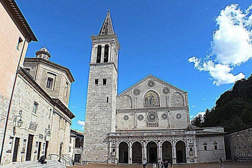 Spoleto Private Walking Tour with Official guide 2