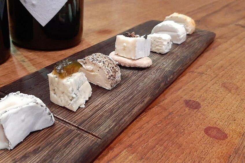Cape Town Wine Tour: Stellenbosch & Franschhoek +Tastings & Lunch 3
