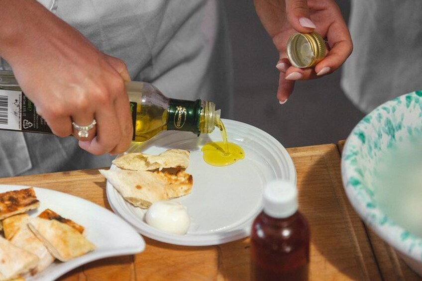 Toss, Bake, Cheers! - Sorrento Pizza Making Class with Wine 4