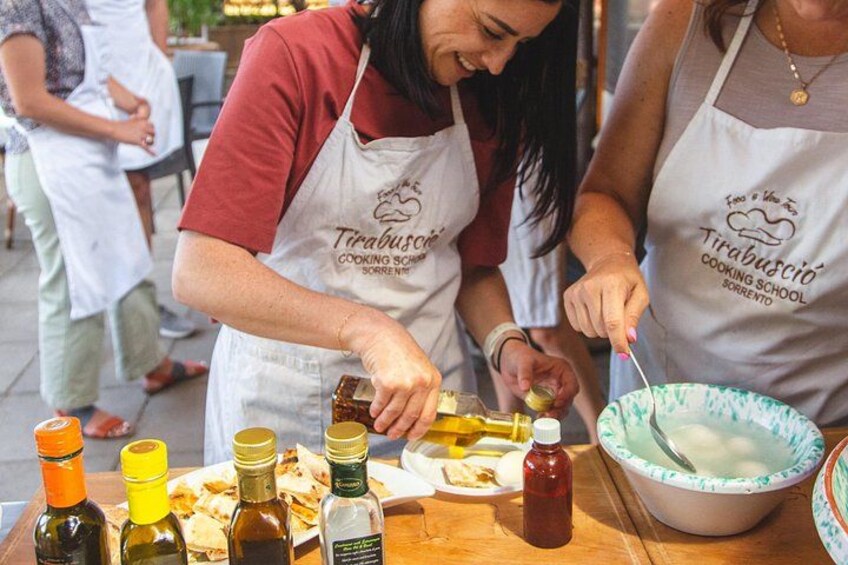 Toss, Bake, Cheers! - Sorrento Pizza Making Class with Wine 3