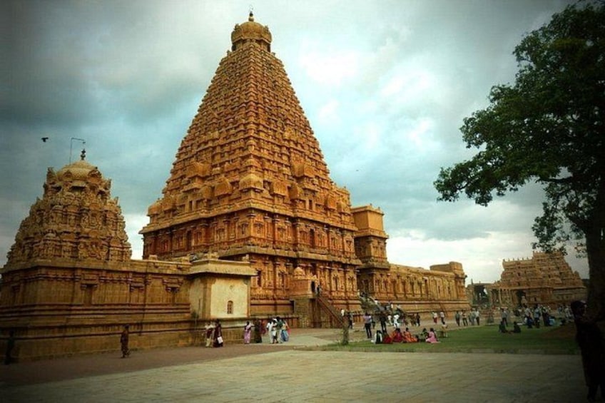 Temple Walk Tour Varanasi 2