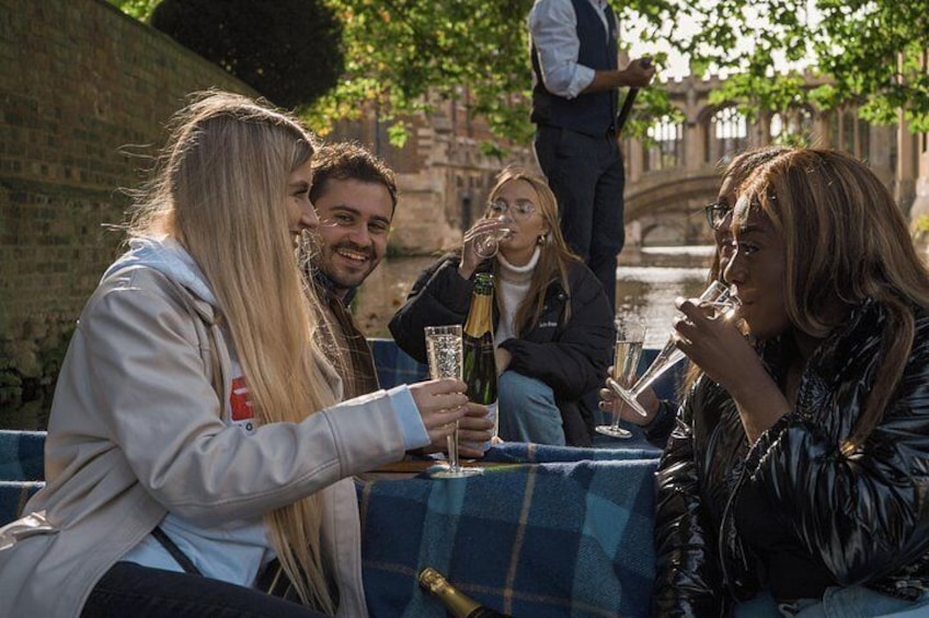 Punting Tour in Cambridge 2