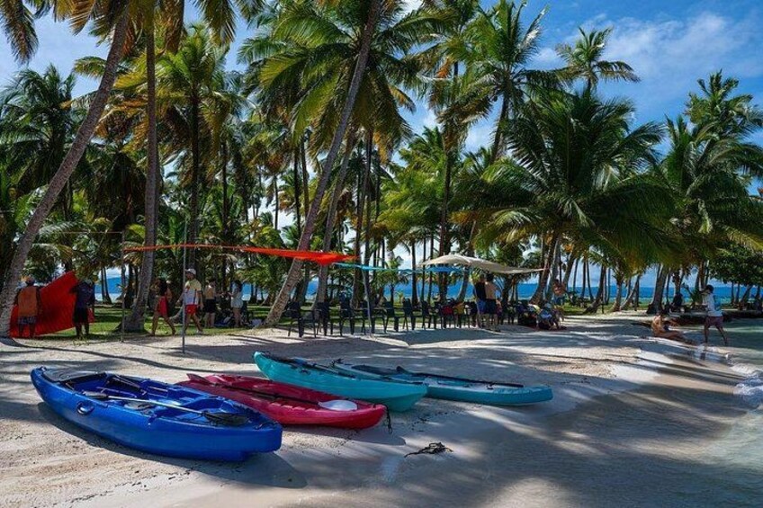Day Tour in San Blas Islands All Included Visiting 4 Islands 2
