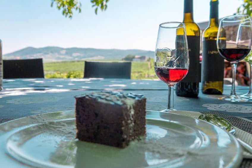 Complete Douro Valley Wine Tour with Lunch, Wine Tastings and River Cruise 2