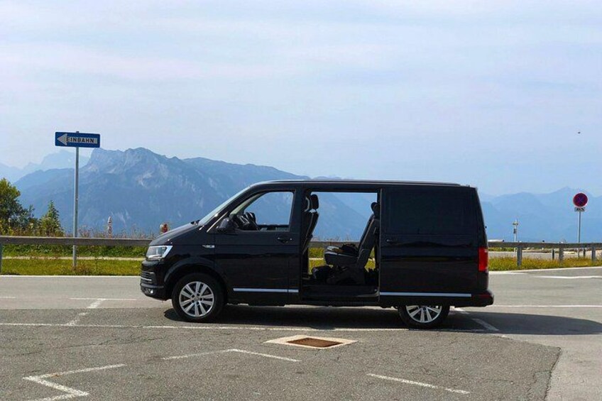 Luxury Tour Vehicle 5