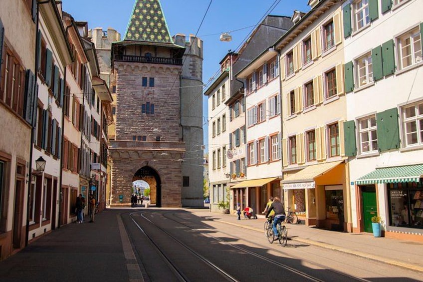 1 Hour express walk of Basel with a Local 4