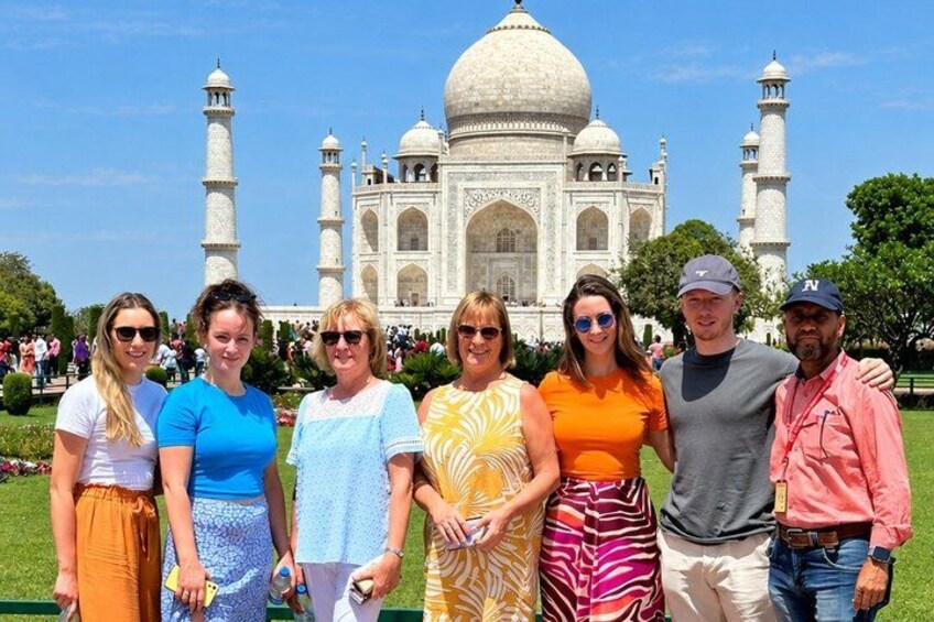 All Inclusive Day Trip to Taj Mahal, Agra Fort and Baby Taj from Delhi by Car 1