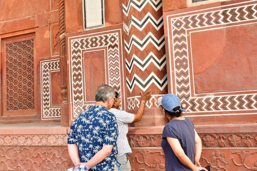 All Inclusive Day Trip to Taj Mahal, Agra Fort and Baby Taj from Delhi by Car 2