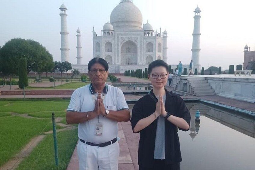 All Inclusive Day Trip to Taj Mahal, Agra Fort and Baby Taj from Delhi by Car 5