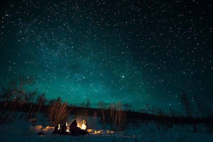 Tromso Aurora Hunt with Bonfire, Meal, Winter Suit & Photos 4