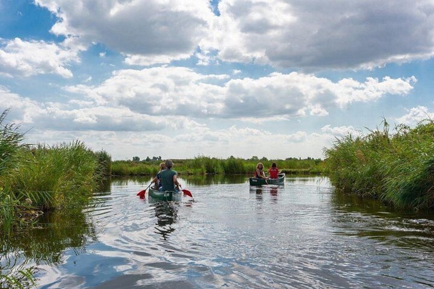 Guided Canoe Adventure with Picnic Lunch in Waterland from Amsterdam 2