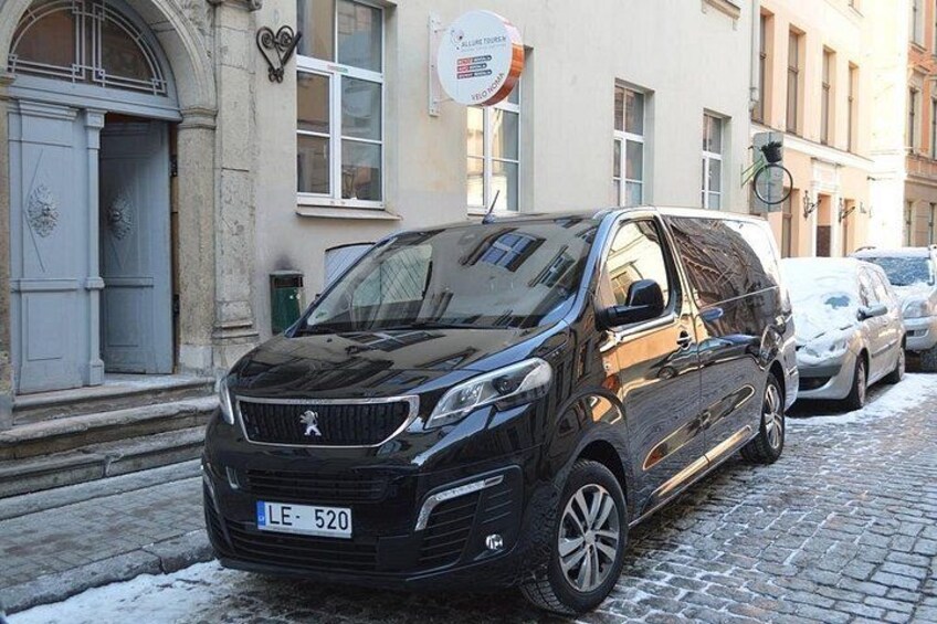 Premium van Peugeot Traveller 2