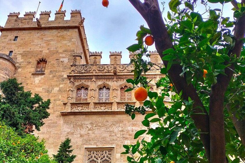 Valencia: Cathedral, St. Nicholas & Silk Exchange Tour + Tickets 4