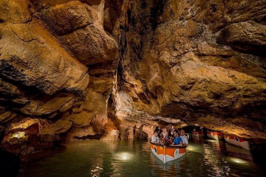 Sailing through the magical caves of San José 4