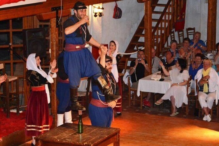 Cretan Folklore Night Tour TR 2