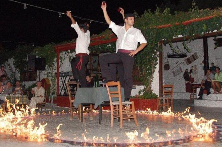Cretan Folklore Night Tour TR 1