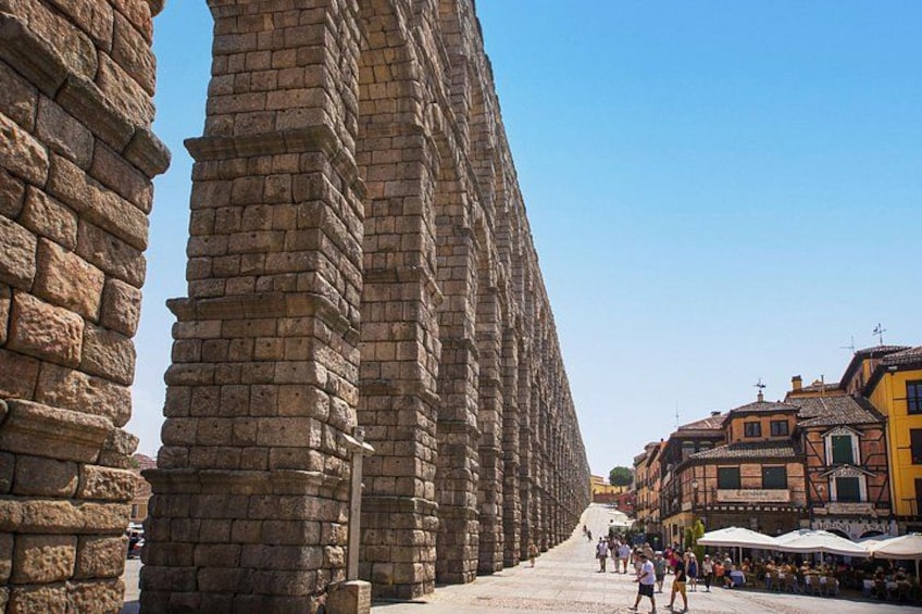 Segovia Tour with Guided Walking Tour Included 3