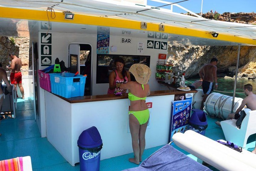 Upper deck bar 4