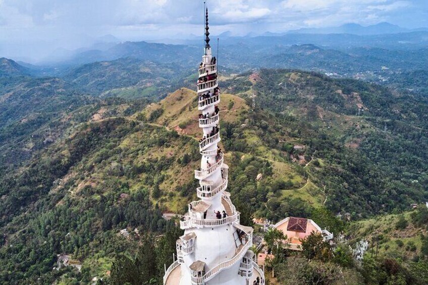 Nuwara Eliya Day Tour from Kandy with Ambuluwawa Tower,Tea factry