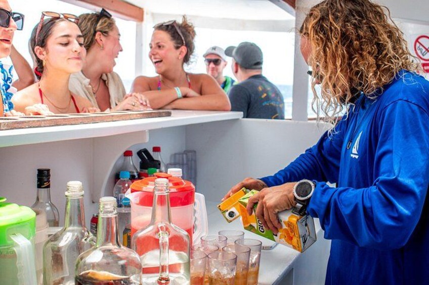 Arusun Catamaran Sail with Snorkeling in Aruba 4