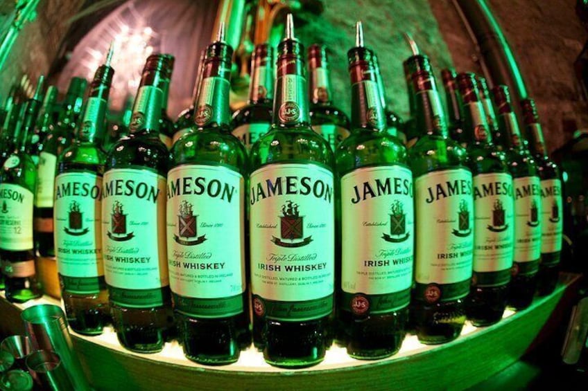 Dublin Jameson Distillery and Guinness Storehouse Guided Tour 4