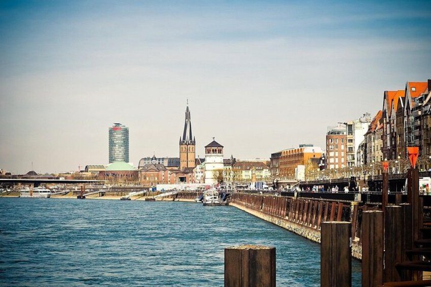 Explore Modern Dusseldorf-Iconic Architecture & Scenic Waterfront 1