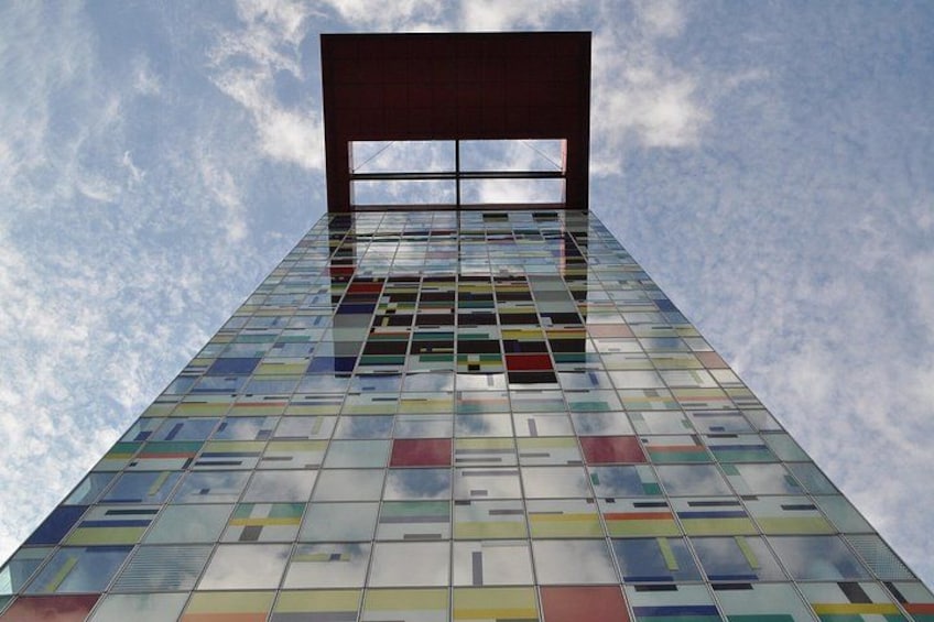 Explore Modern Dusseldorf-Iconic Architecture & Scenic Waterfront 2
