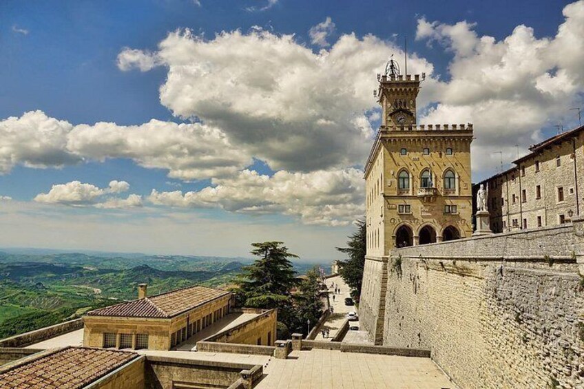 San Marino Highlights: Monte Titano, Guaita Tower & Old Town 1