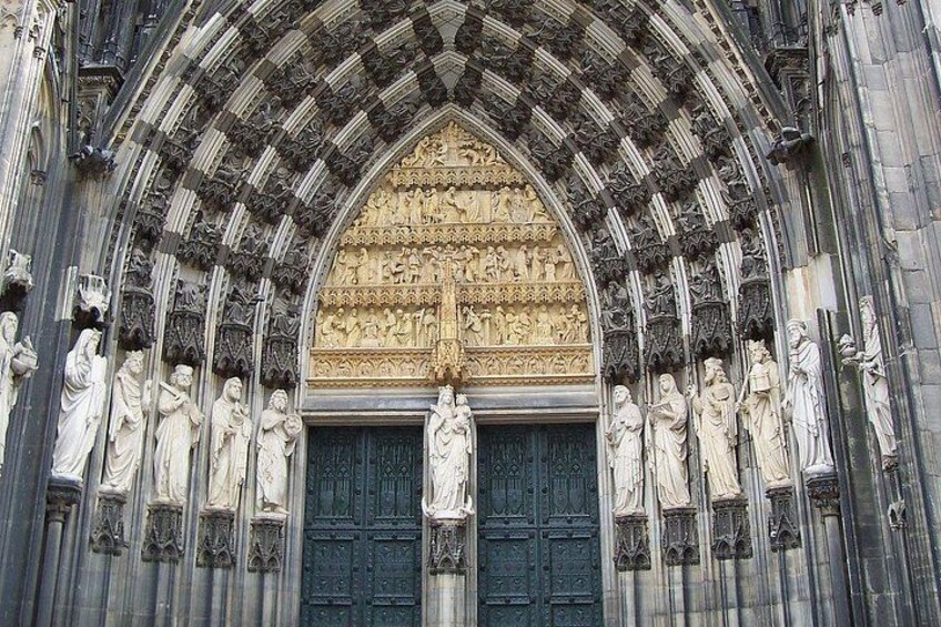 The main entrance, Credits: Yoceto 3