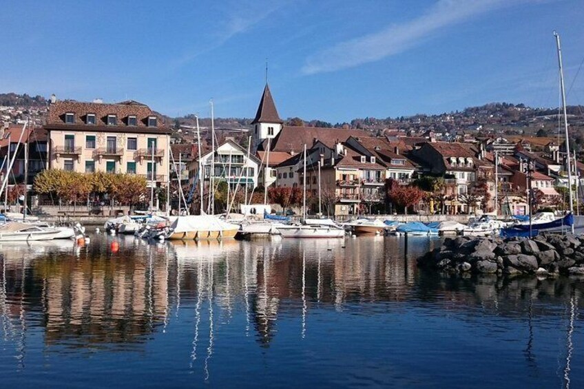 Lausanne Private Walking Tour with Professional Guide