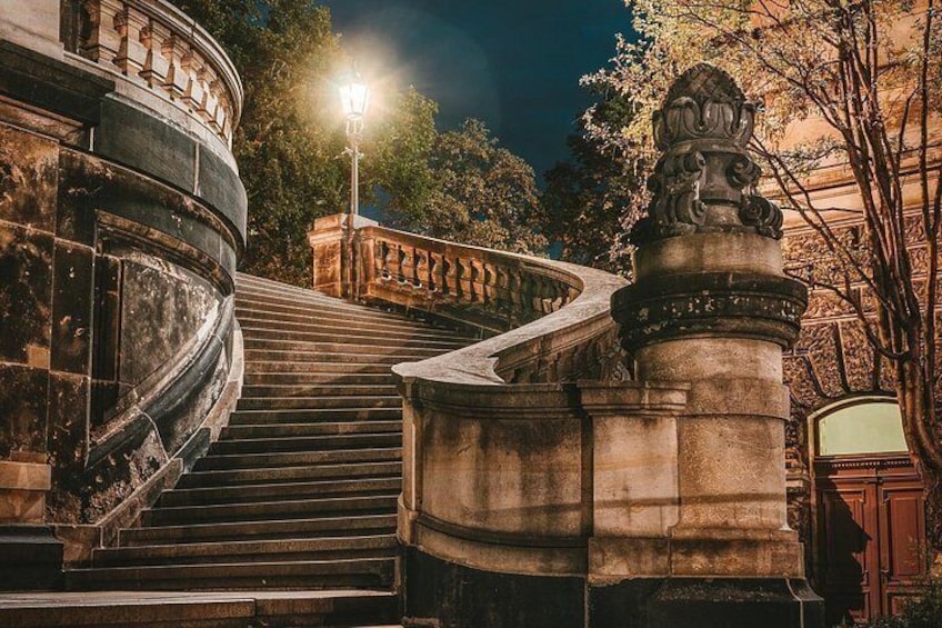 Explore Dresden: Discover the New Green Vault & Iconic Landmarks 2