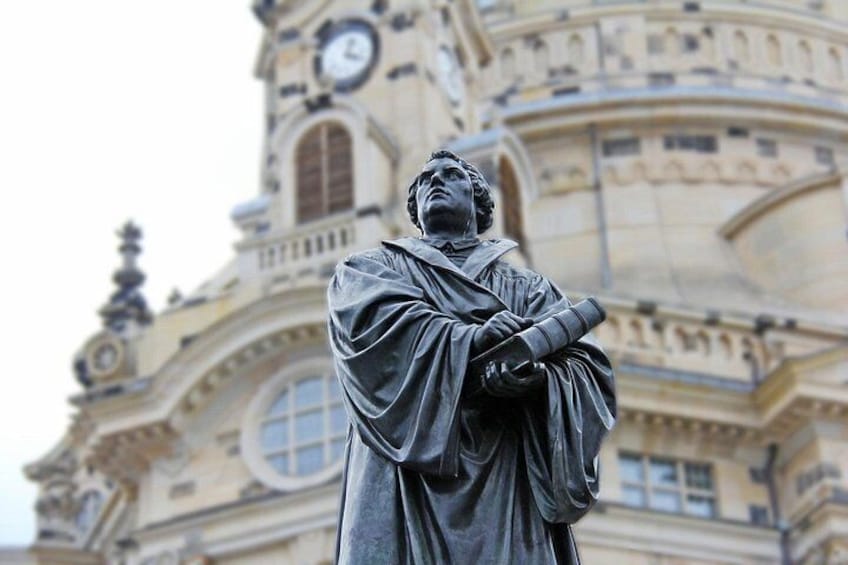 Explore Dresden: Discover the New Green Vault & Iconic Landmarks 4
