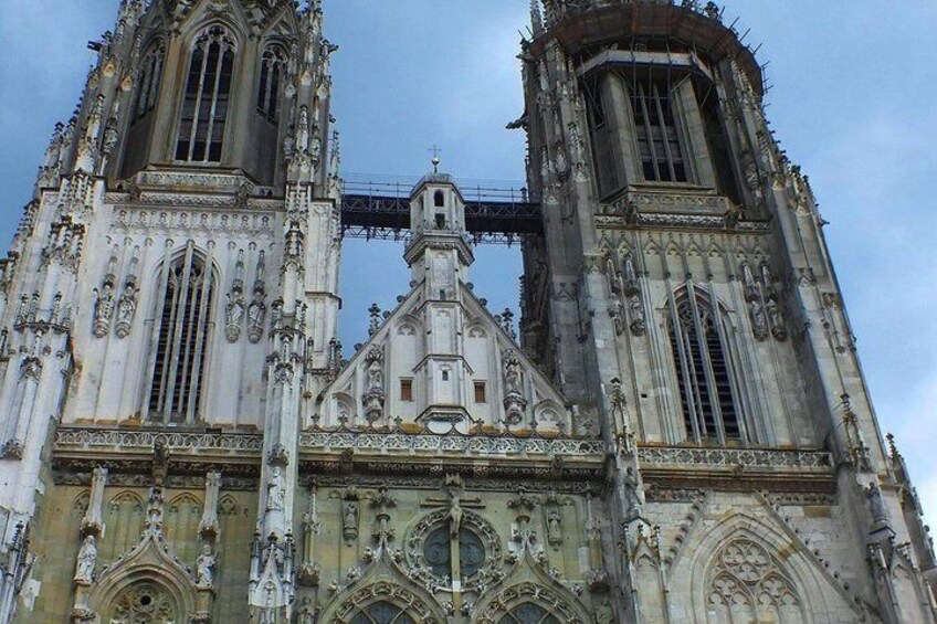 Regensburg UNESCO Sites – Cathedral, Stone Bridge & Heritage 2