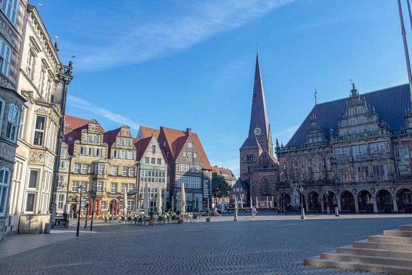 Walk, Discover, Experience: The Ultimate Bremen City Tour 1