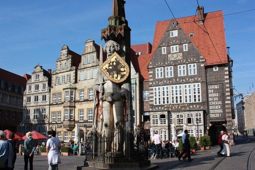 Walk, Discover, Experience: The Ultimate Bremen City Tour 4