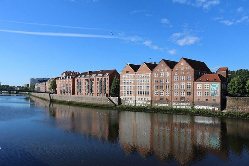 Walk, Discover, Experience: The Ultimate Bremen City Tour 3
