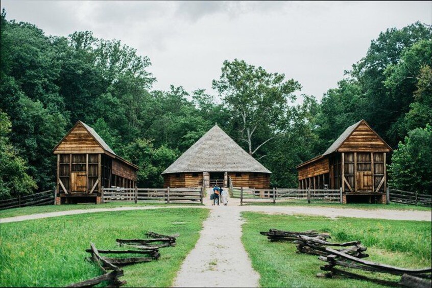 George Washington's famously unique 16-sided barn on the Mount Vernon plantation. 4
