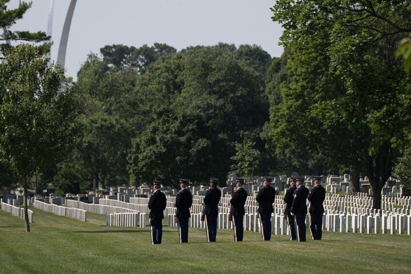 Arlington Cemetery Small-Group Tour & Changing of the Guards 3