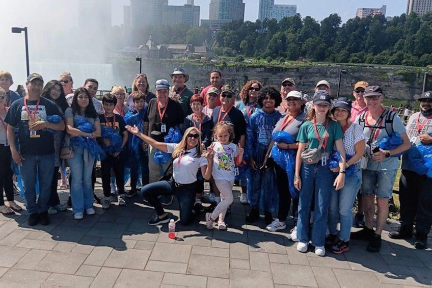 All Inclusive Niagara Falls USA Tour W/Boat Ride,Cave & Much MORE 3
