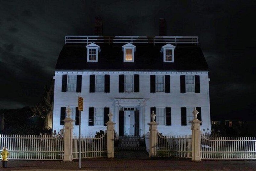 The Ropes Mansion 2