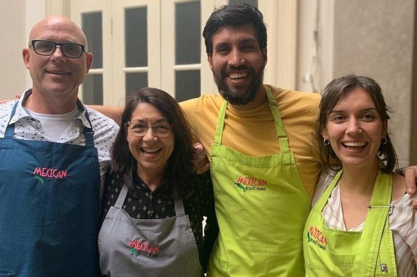 Mexican Cooking Class with Food Market Visit in Mexico City 5