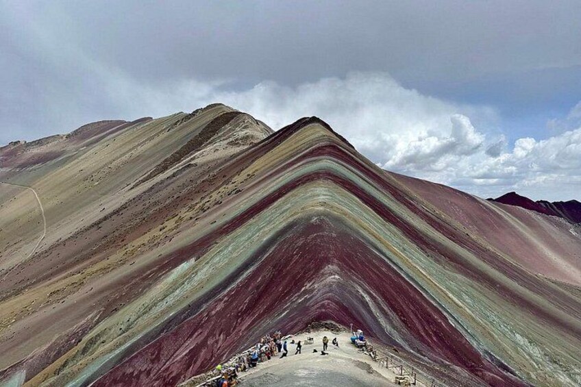 rainbow mountain at not crowded times 2