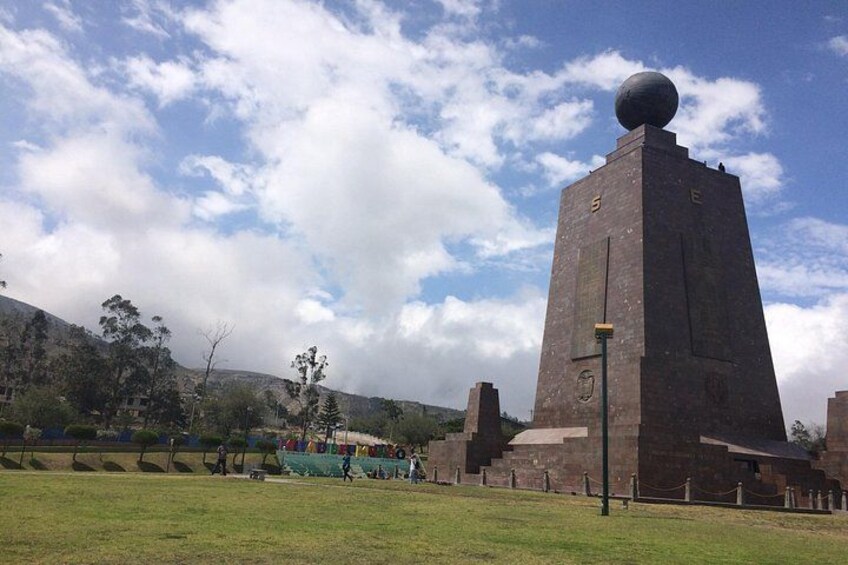 Quito & Middle of the World Private Day Trip 2