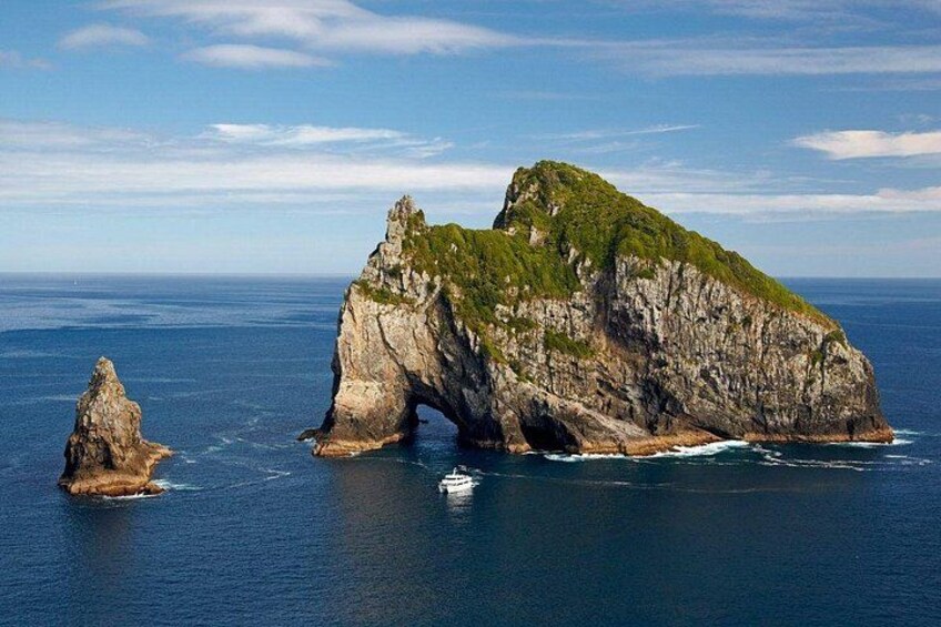 Hole in the Rock, Bay of Islands 1