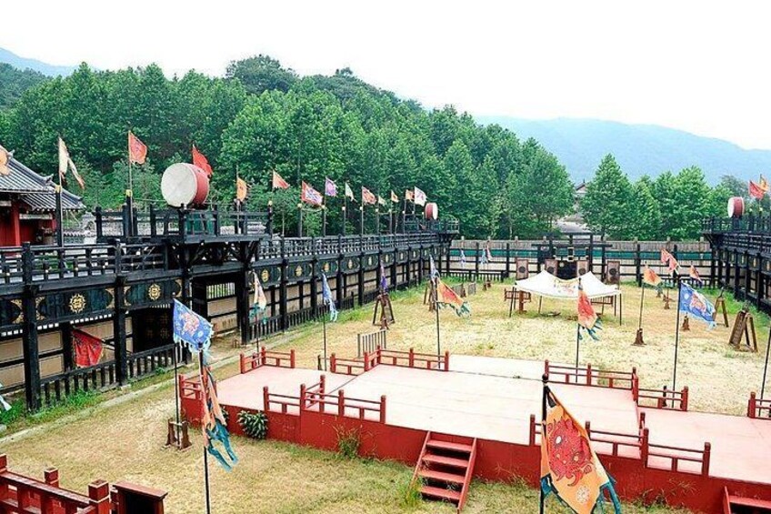 Private day trip to Korean Folk Village & Dae Jang Geum Park 5