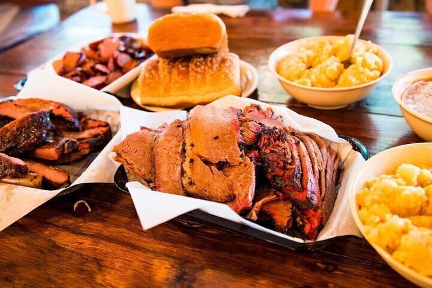 Delicious lunch at Salt Lick 5