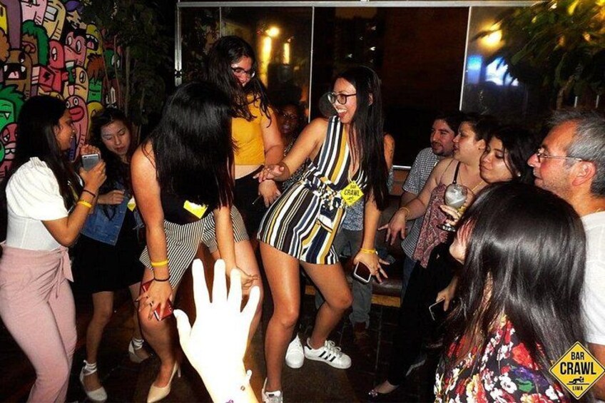 Discover Miraflores nightlife with Bar Crawl Lima 1