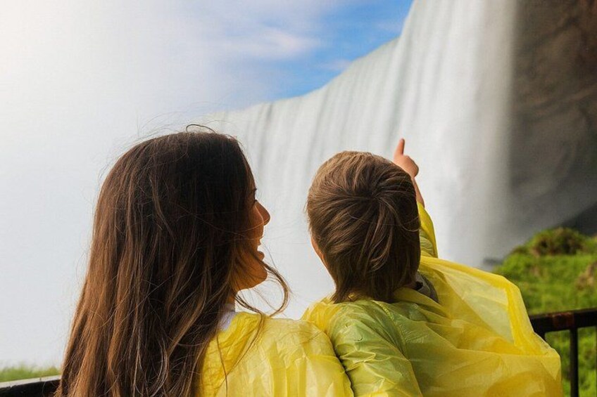 Private Niagara Falls Tour in a Luxury SUV 2