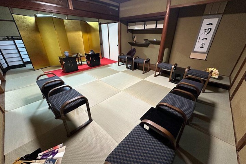 Kyoto Tea Ceremony with Kimono near Imamiya Jinjya Shrine 2