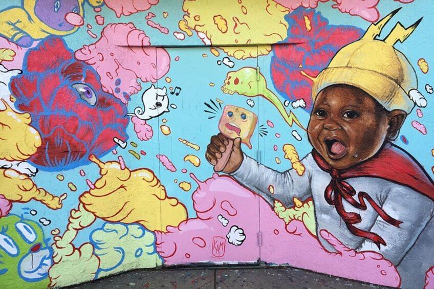 Offbeat Street Art Tour of Chicago: Urban Graffiti, Art, and Murals 2
